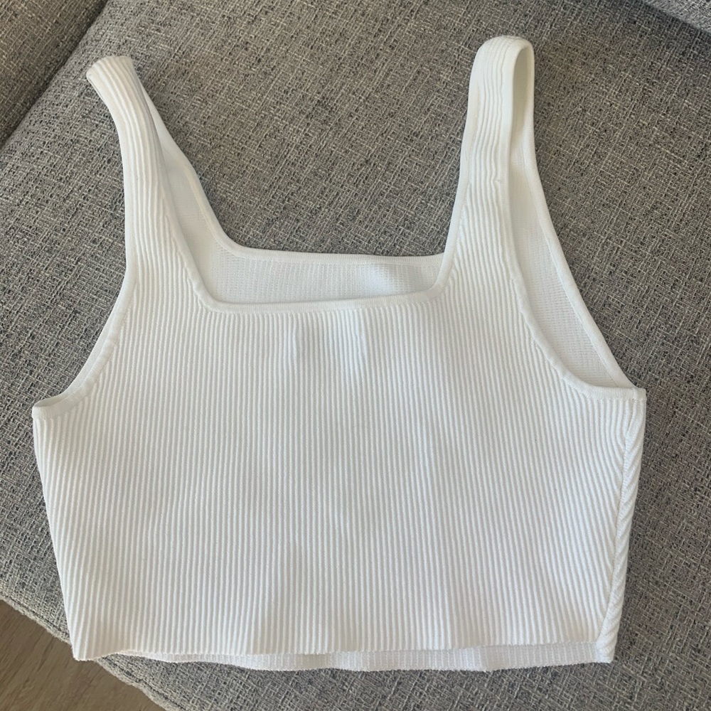 Aritzia Babaton sculpt knit tank top white